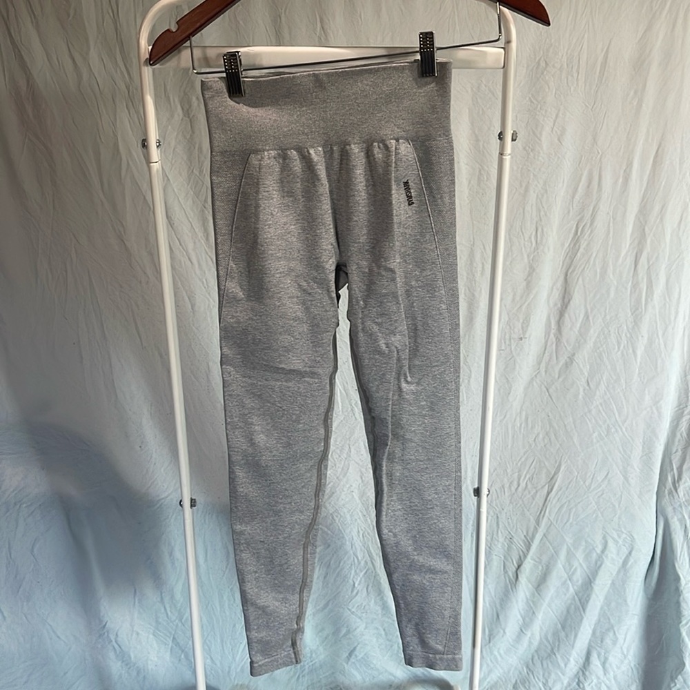 Grey gymshark leggings